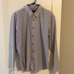 Men’s UNTUCKit button down